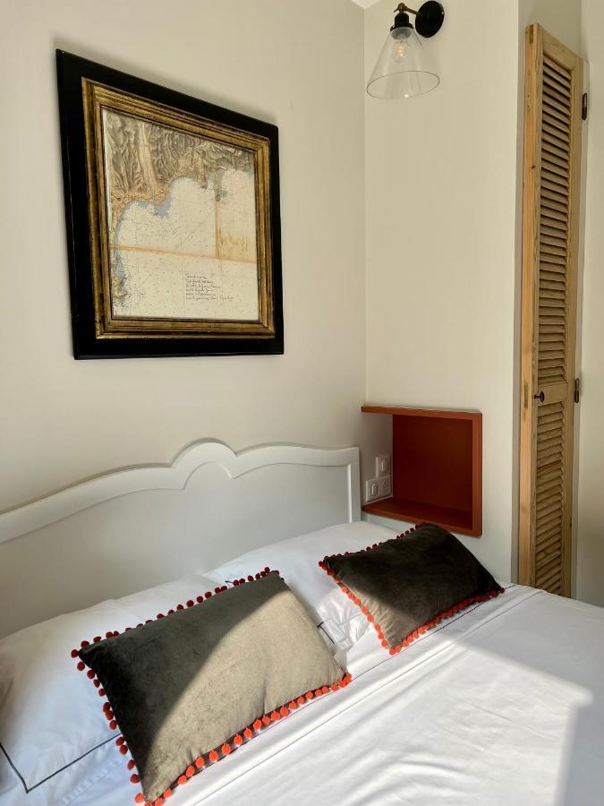 Bed and Breakfast Les Petits Volets 2 Antibes Esterno foto